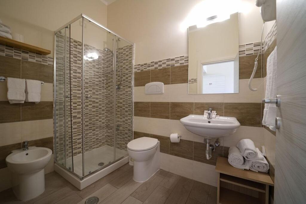 Hotel Villaggio Casarossa Crotone Kültér fotó