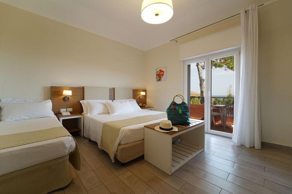 Hotel Villaggio Casarossa Crotone Kültér fotó